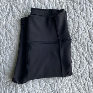 Lululemon In Movement Tight 25" Everlux